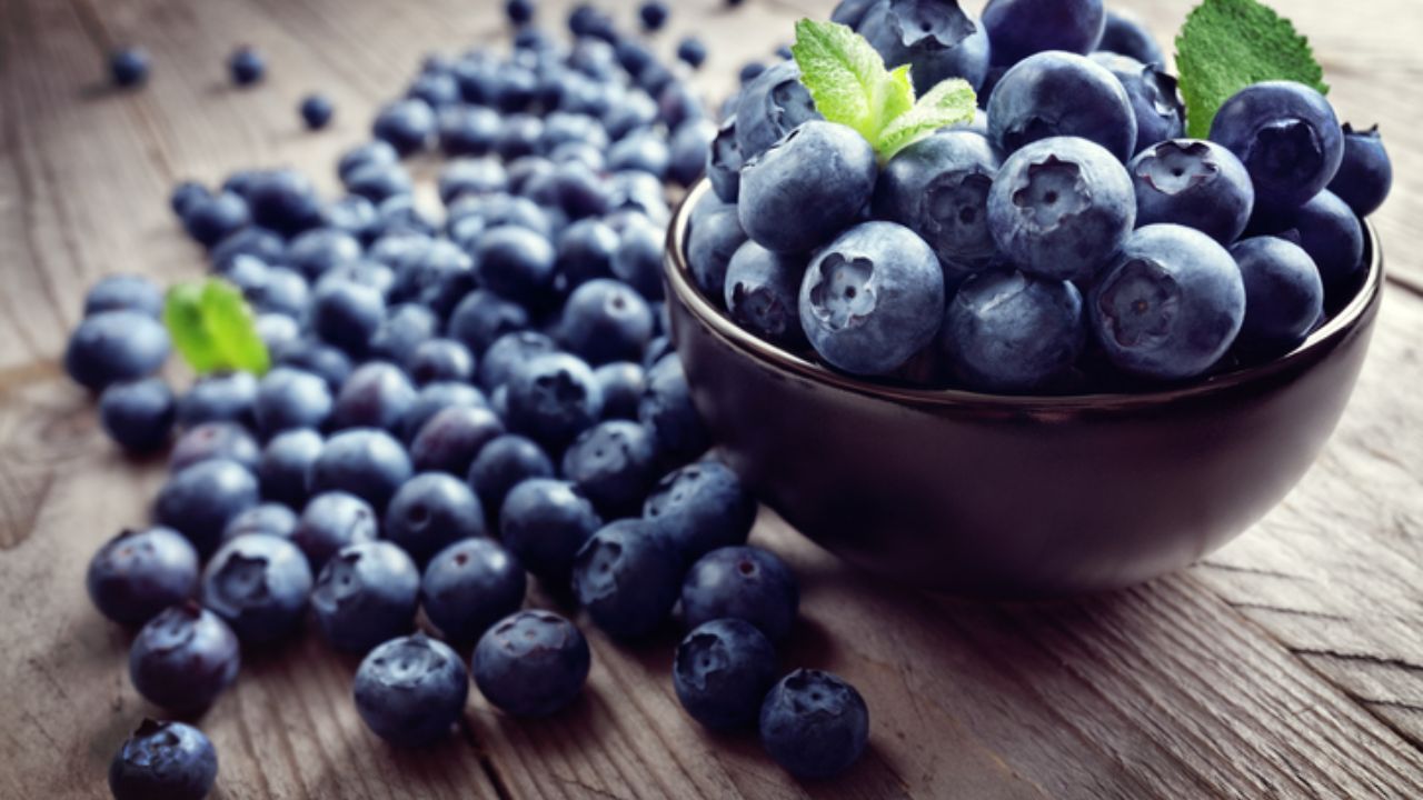 Best Way to Clean Blueberries
